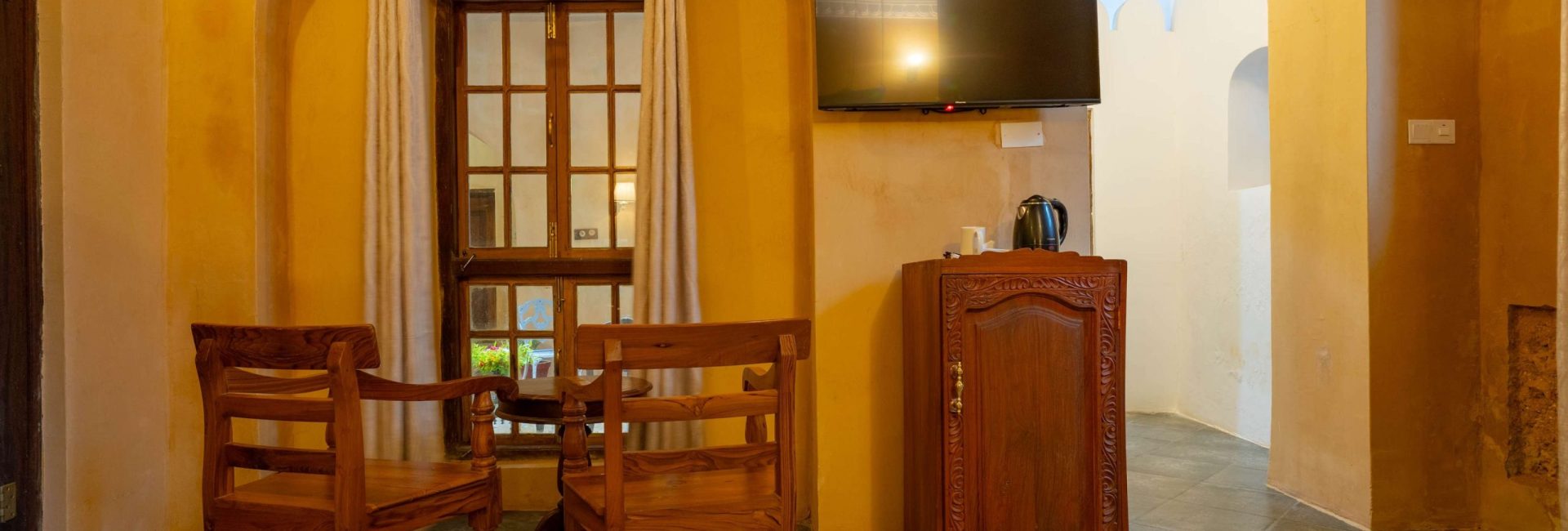 Double Room with City and Pool View