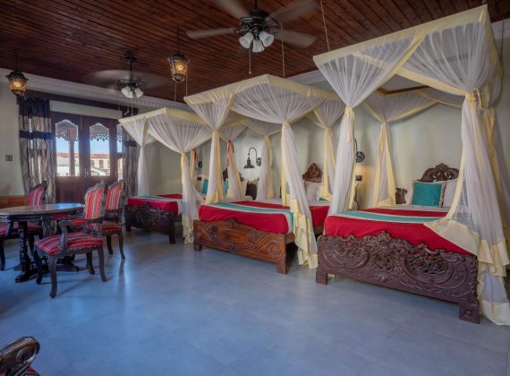 Triple Room with a Pool View